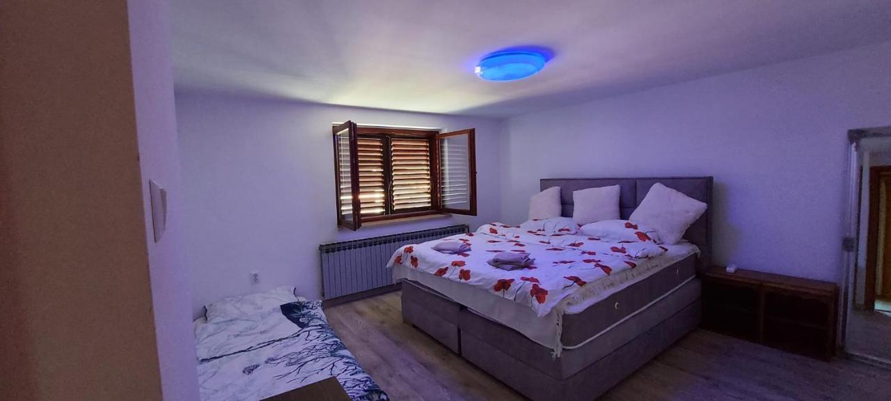 Appartement Kuca Za Odmor ,Erdelj 21 B à Generalski Stol Extérieur photo